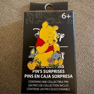 Disney Loungefly Winnie the Pooh Flower Enamel Pin